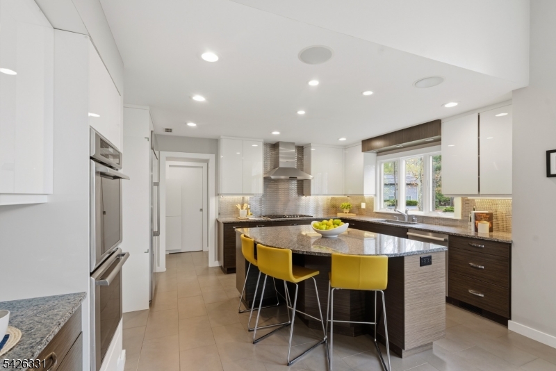 2 Exeter Lane Morristown, NJ 07960 - Photo 14 of 42