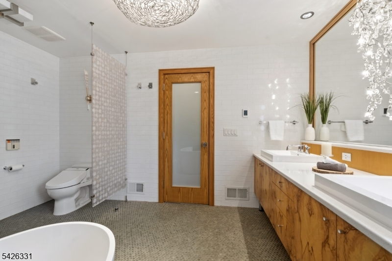 2 Exeter Lane Morristown, NJ 07960 - Photo 24 of 42