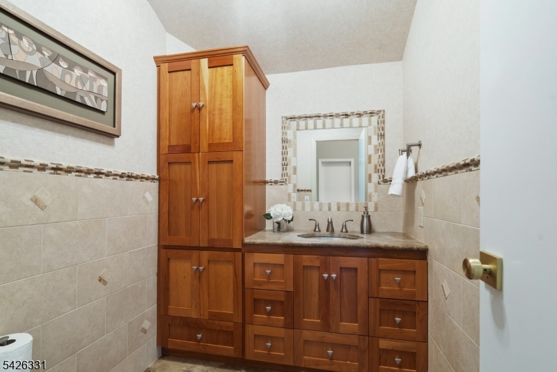 2 Exeter Lane Morristown, NJ 07960 - Photo 31 of 42