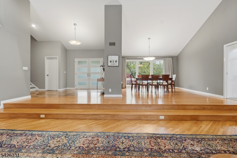 2 Exeter Lane Morristown, NJ 07960 - Photo 7 of 42