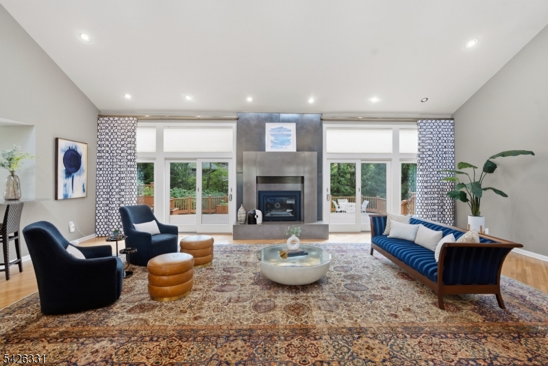 2 Exeter Lane Morristown, NJ 07960 - Photo 9 of 42