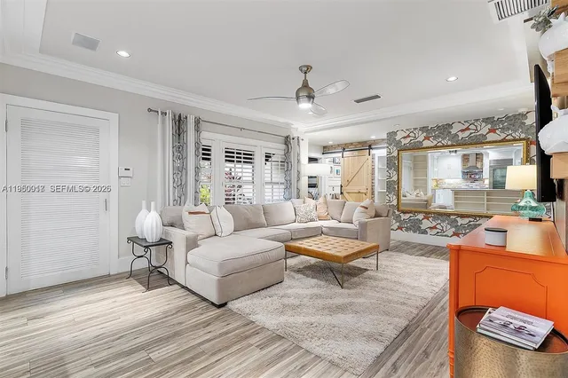 $7,800 | 700 Vilabella Avenue, Coral Gables, FL 33146