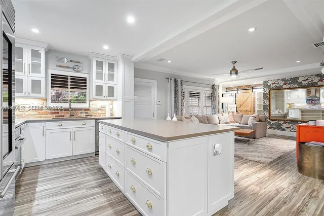 $7,800 | 700 Vilabella Avenue, Coral Gables, FL 33146