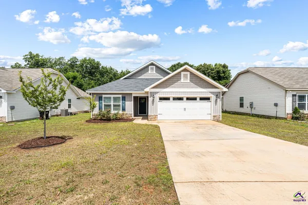 $249,900 | 107 Red Tail Circle, Byron, GA 31008