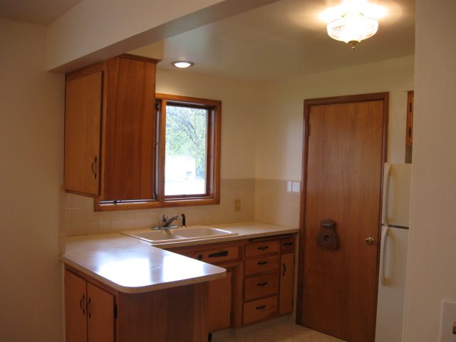 1711 South Morrow Road Spokane Valley, WA 99216 - Photo 3 of 9