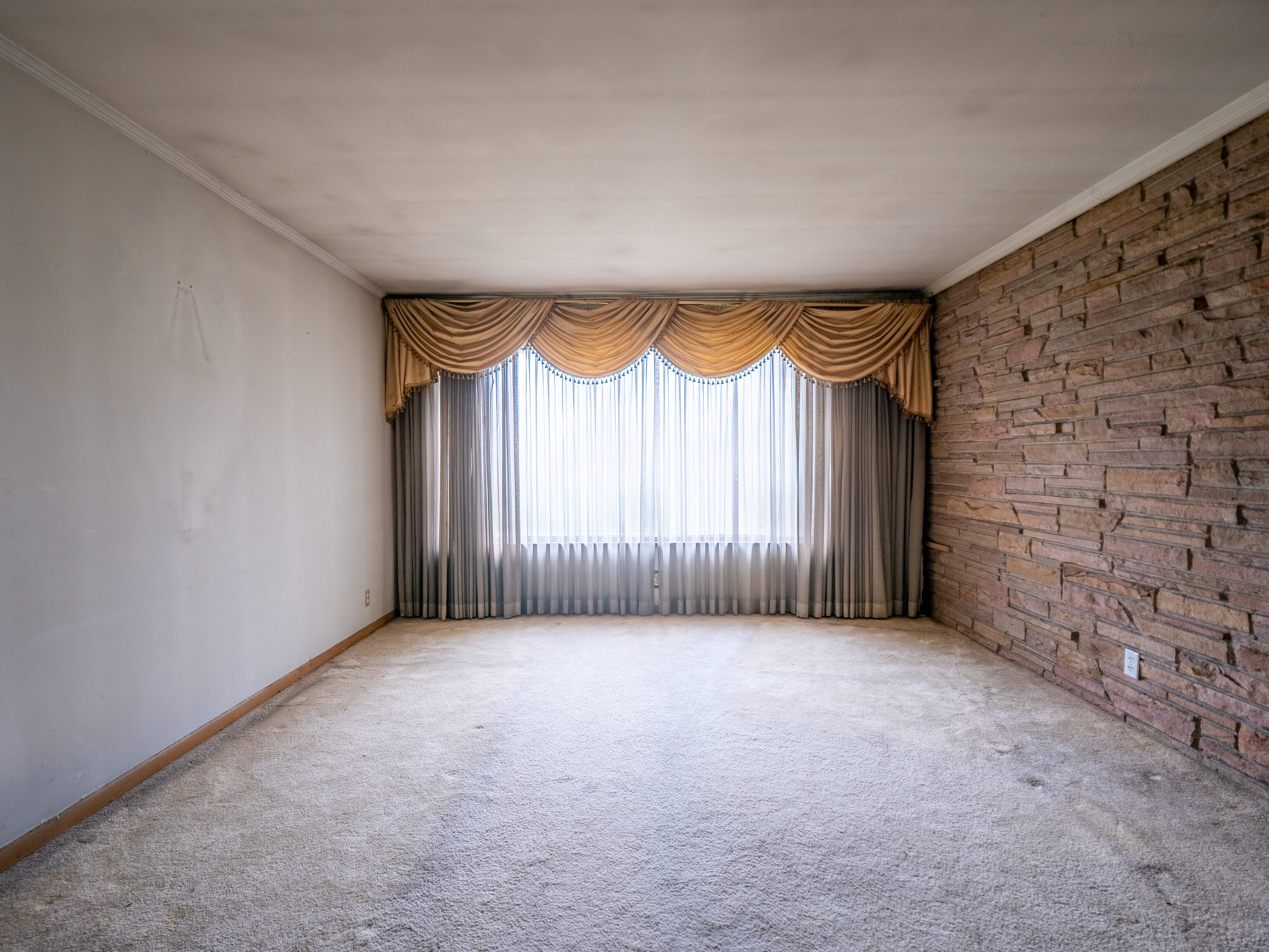 4556 Dickson Road Indianapolis, IN 46226 - Photo 17 of 46 Gallery Image 17