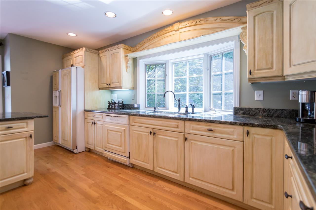 485 Exeter Road Hampton, NH 03842 - Photo 3 of 39