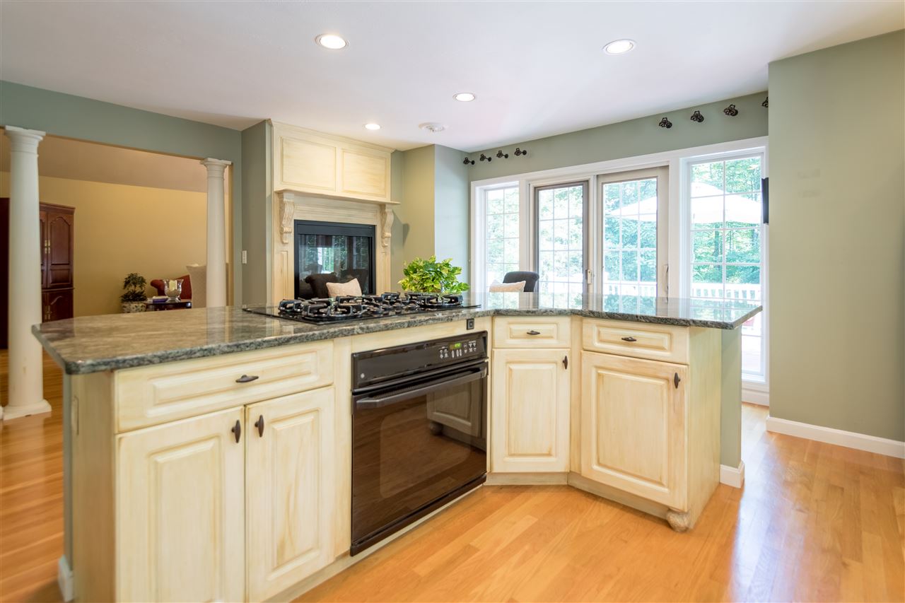 485 Exeter Road Hampton, NH 03842 - Photo 4 of 39