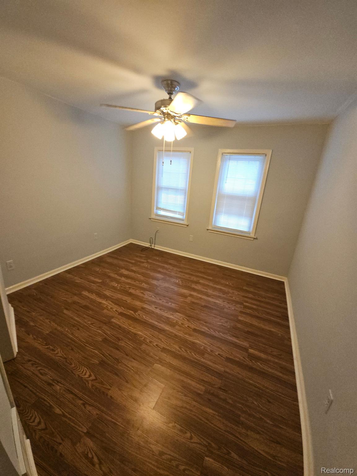 26035 Schoenherr Road Warren, MI 48089 - Photo 11 of 23 Gallery Image 11