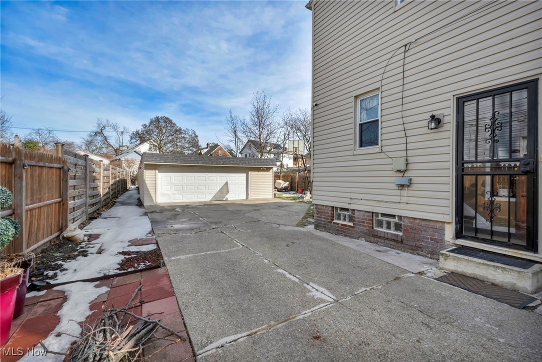 18111 Marcella Road Cleveland, OH 44119 - Photo 8 of 42 Gallery Image 8