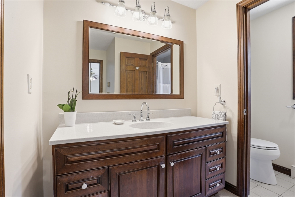 76 Tenney Road Westford, MA 01886 - Photo 18 of 41