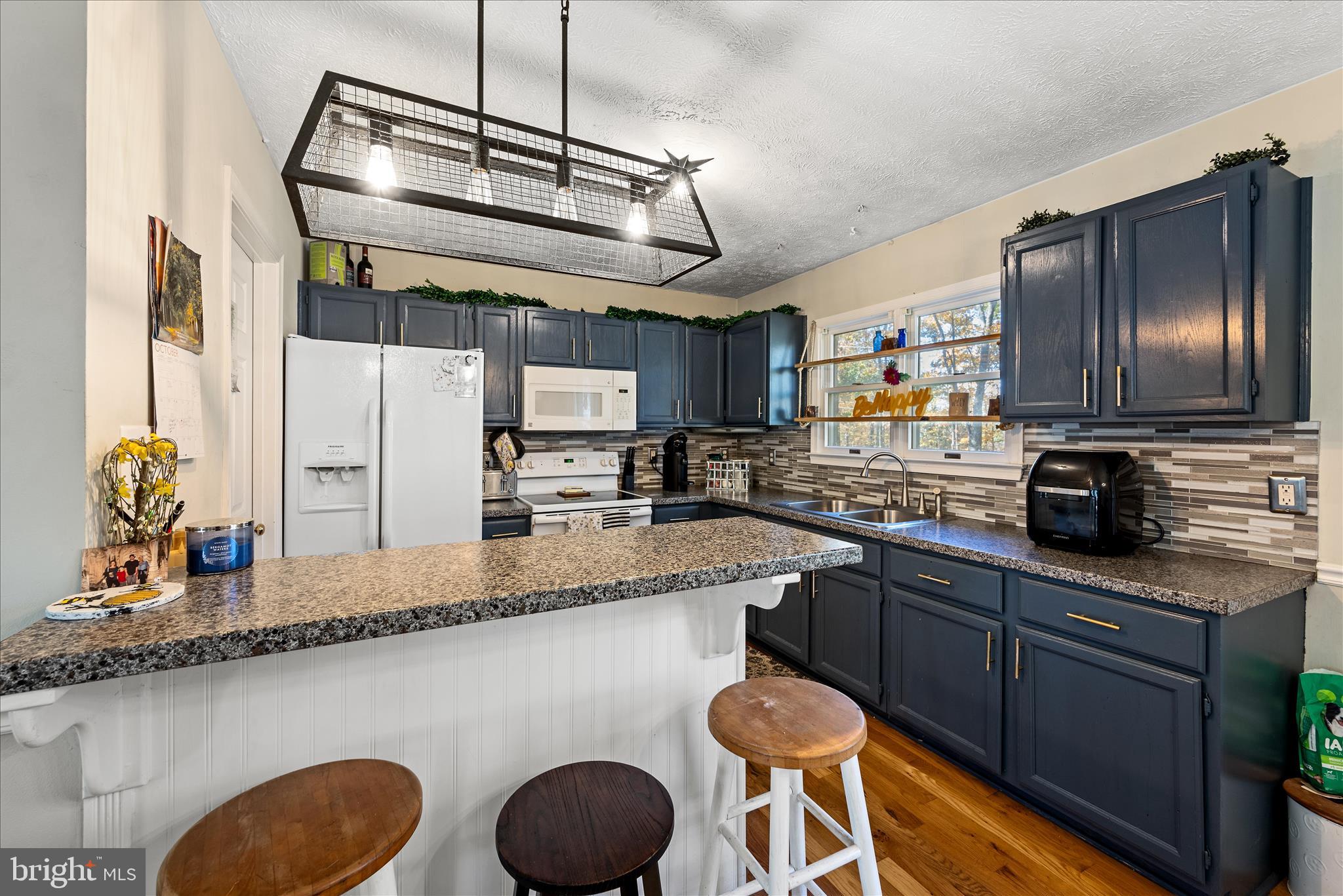 157 Woodthrush Way Linden, VA 22642 - Photo 16 of 38 Kitchen