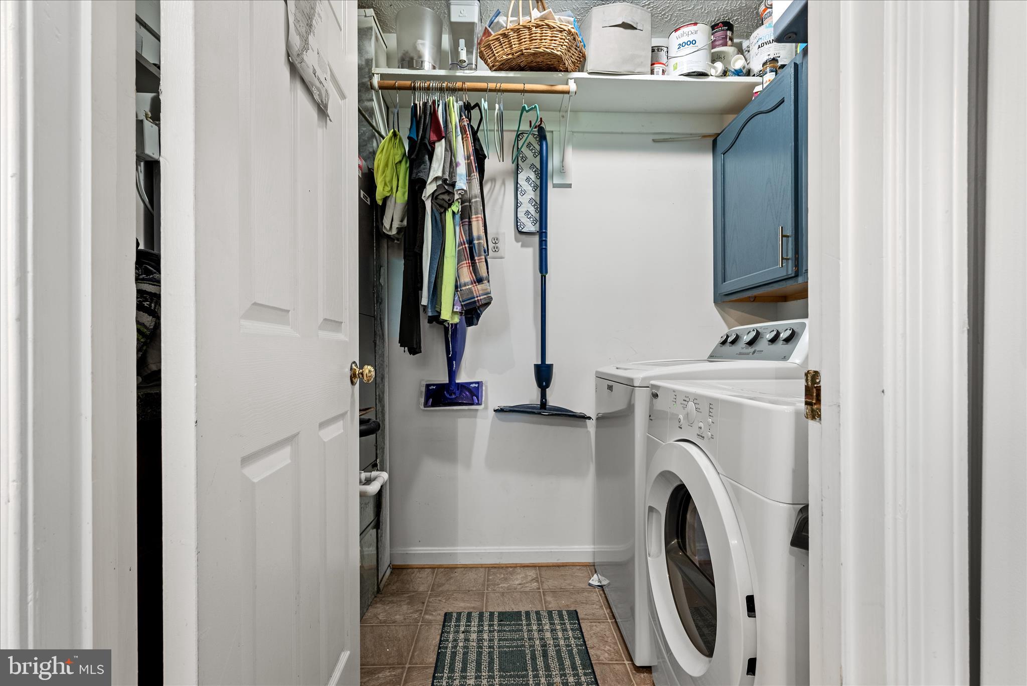 157 Woodthrush Way Linden, VA 22642 - Photo 33 of 38 Laundry