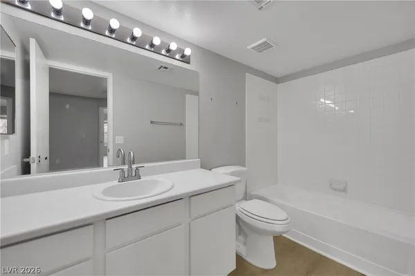 $1,650 | 2300 East Silverado Ranch Boulevard, Unit 2113, Las Vegas, NV 89123