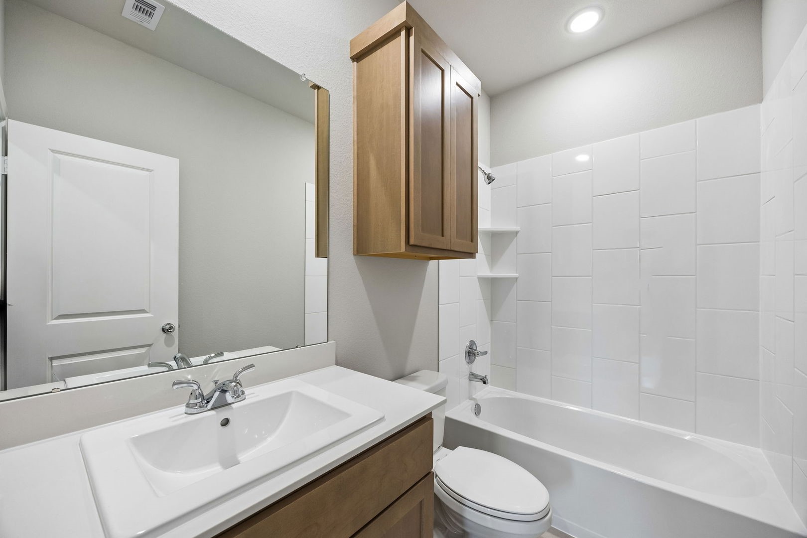 31108 Rena Coast Drive Huffman, TX 77336 - Photo 20 of 30 Bathroom in the Sabine home plan by Trophy Signature Homes – REPRESENTATIVE PHOTO