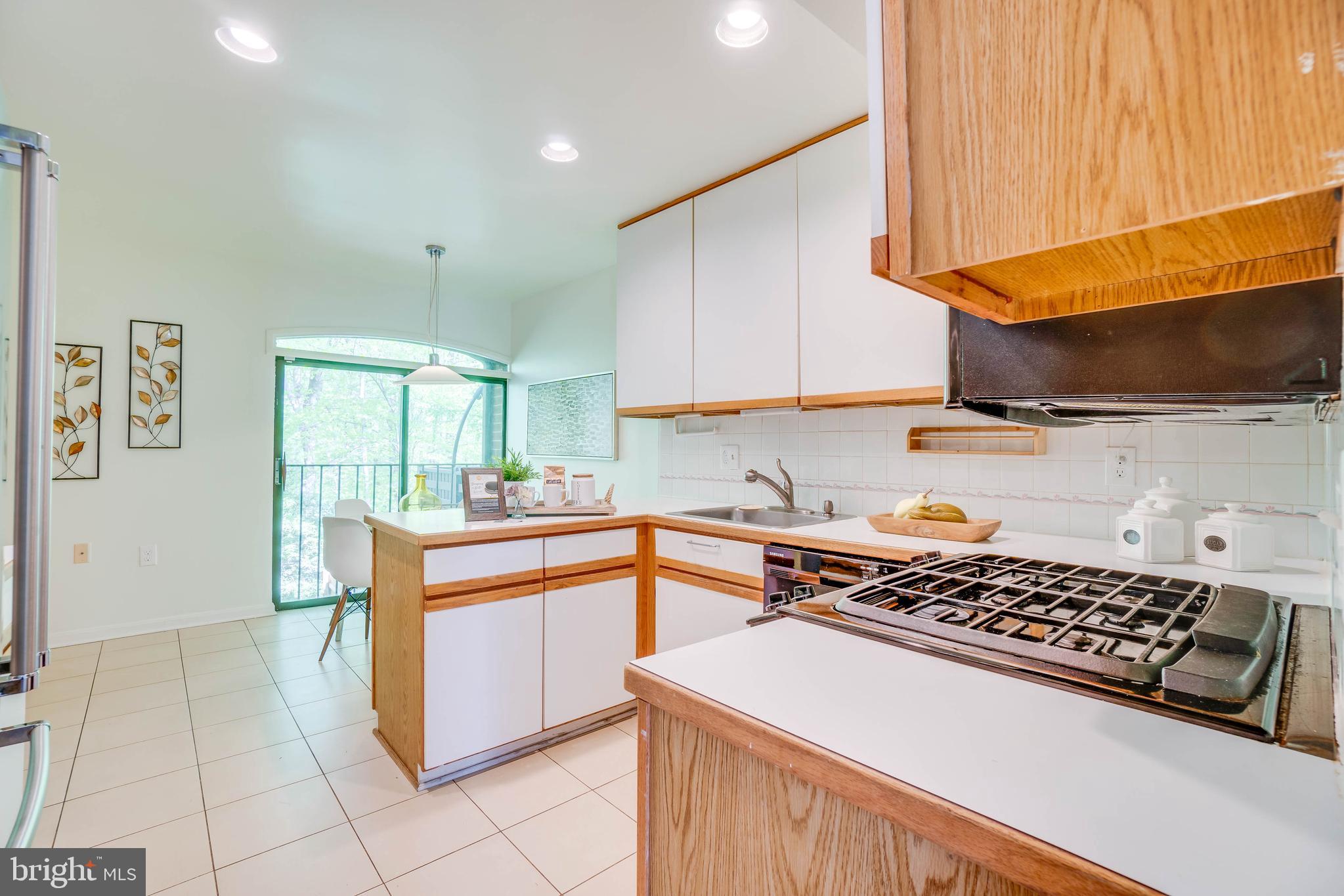 8007 Inverness Ridge Road Potomac, MD 20854 - Photo 11 of 33 Kitchen