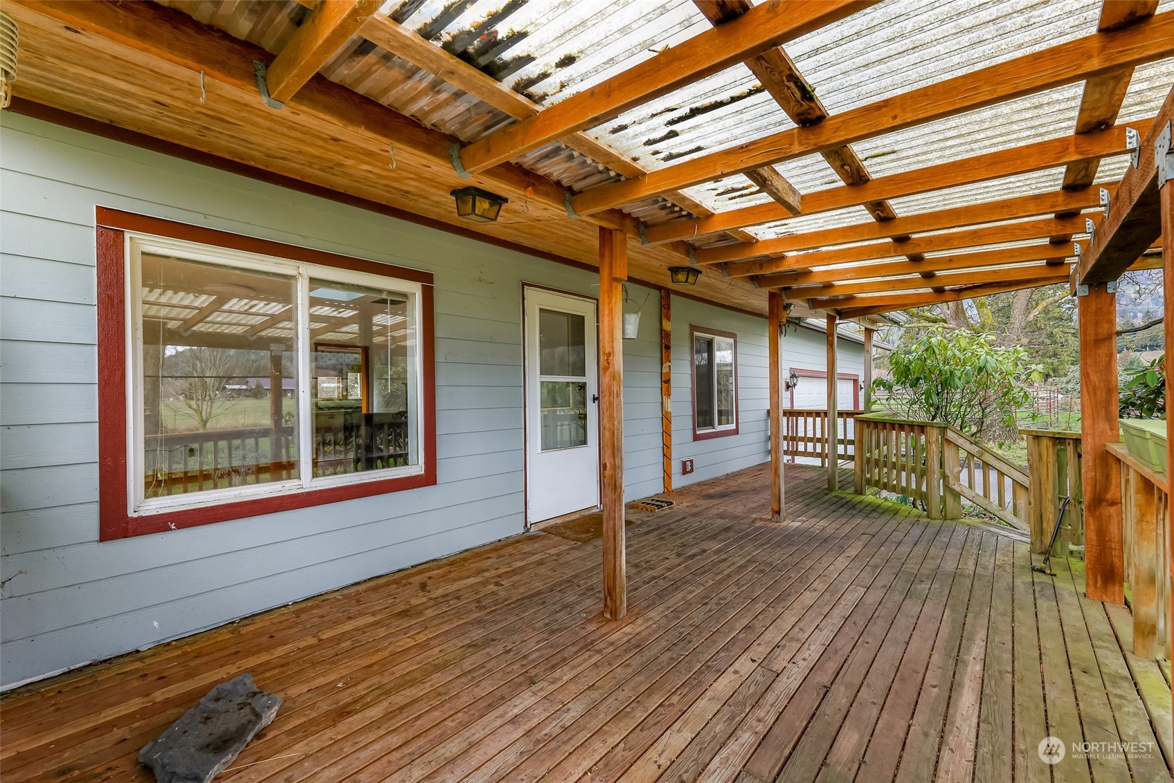 27871 Minkler Road Sedro-Woolley, WA 98284 - Photo 5 of 40