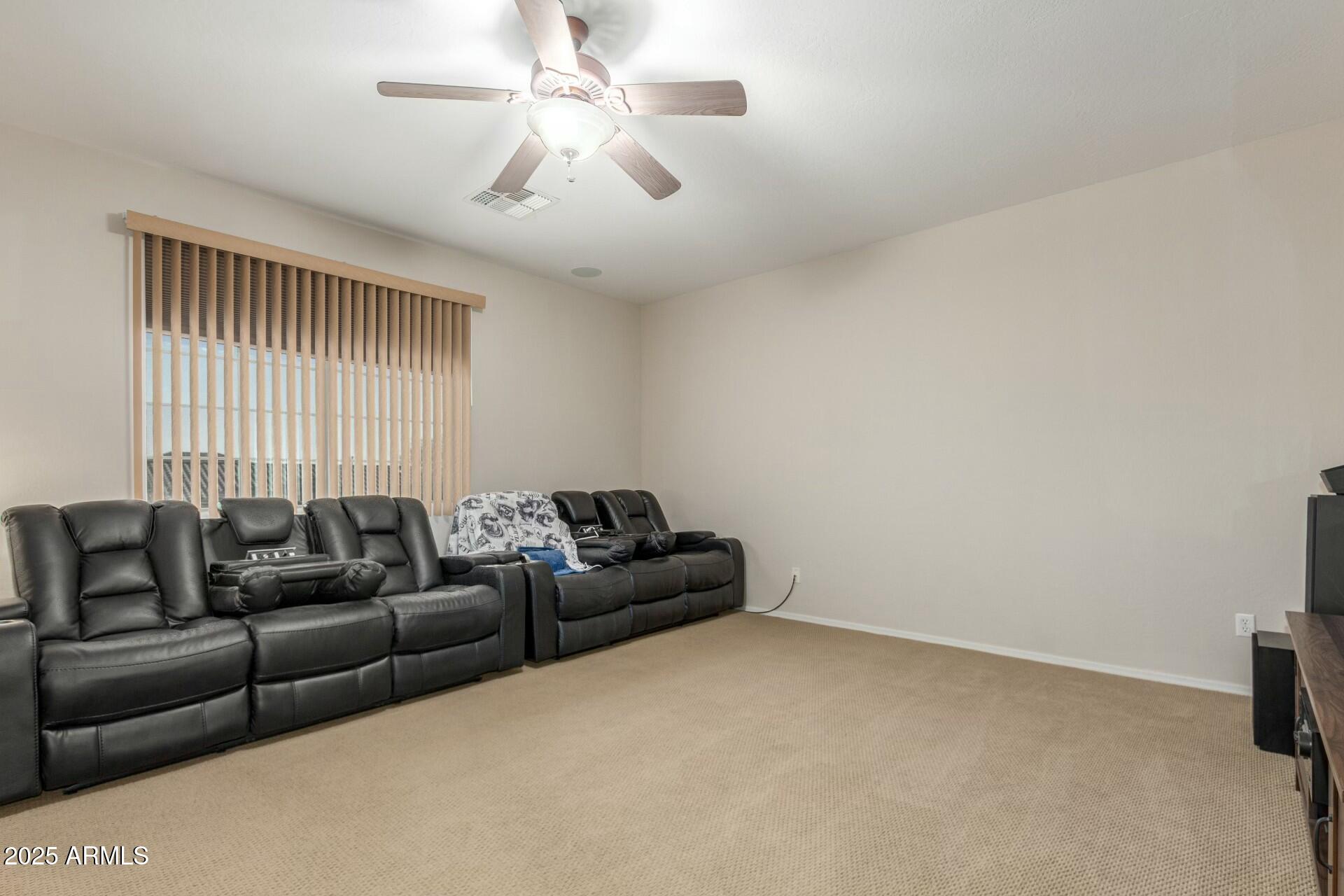 3206 West Sentinel Rock Road Phoenix, AZ 85086 - Photo 38 of 48 tempImage53ykuY