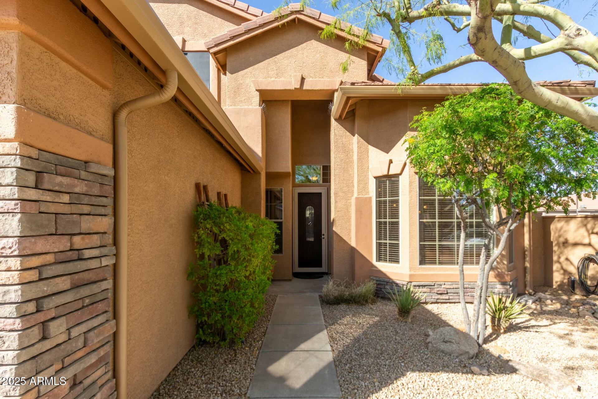 3206 West Sentinel Rock Road Phoenix, AZ 85086 - Photo 5 of 48 tempImageYqsIcm