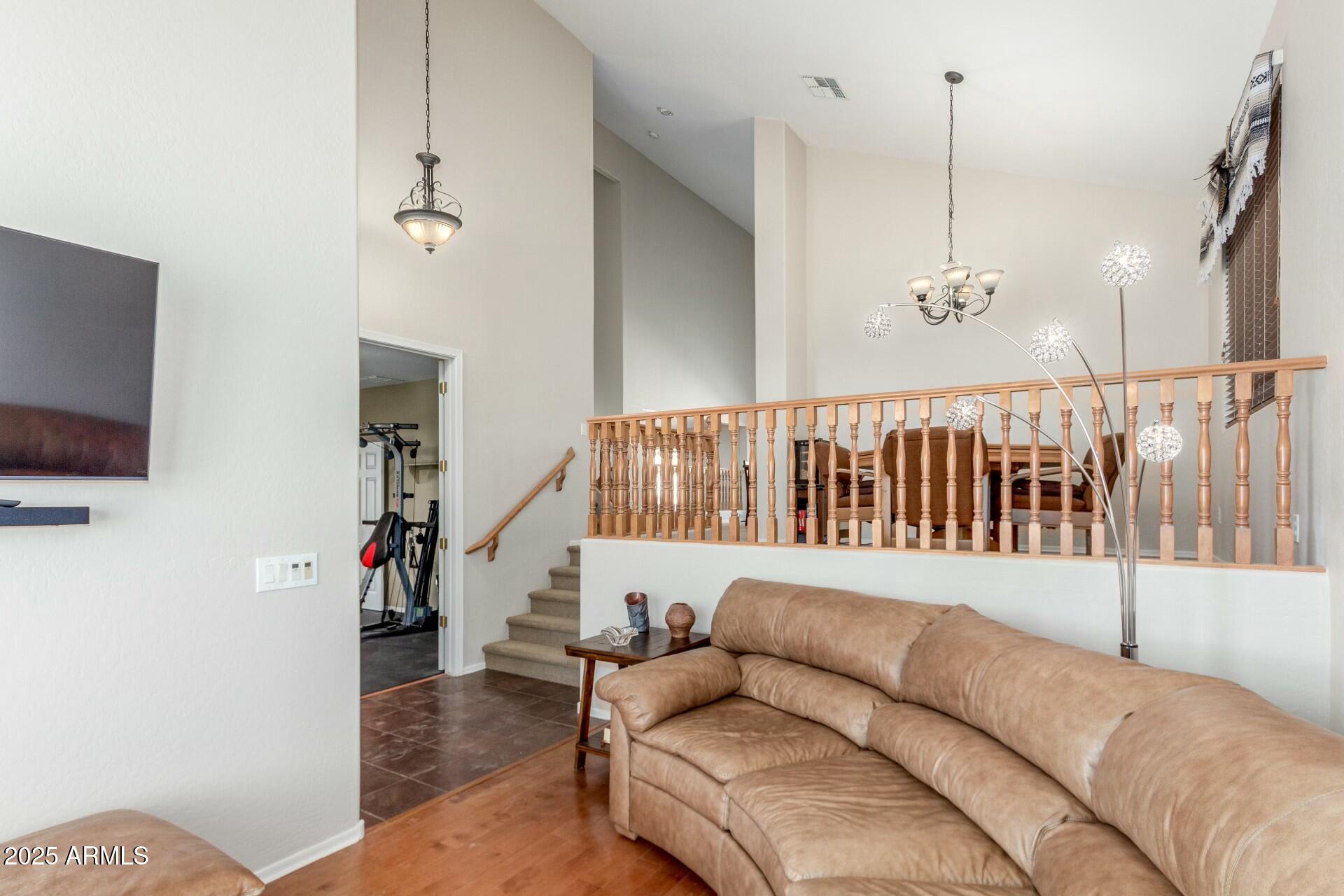 3206 West Sentinel Rock Road Phoenix, AZ 85086 - Photo 7 of 48 tempImageSwyA08