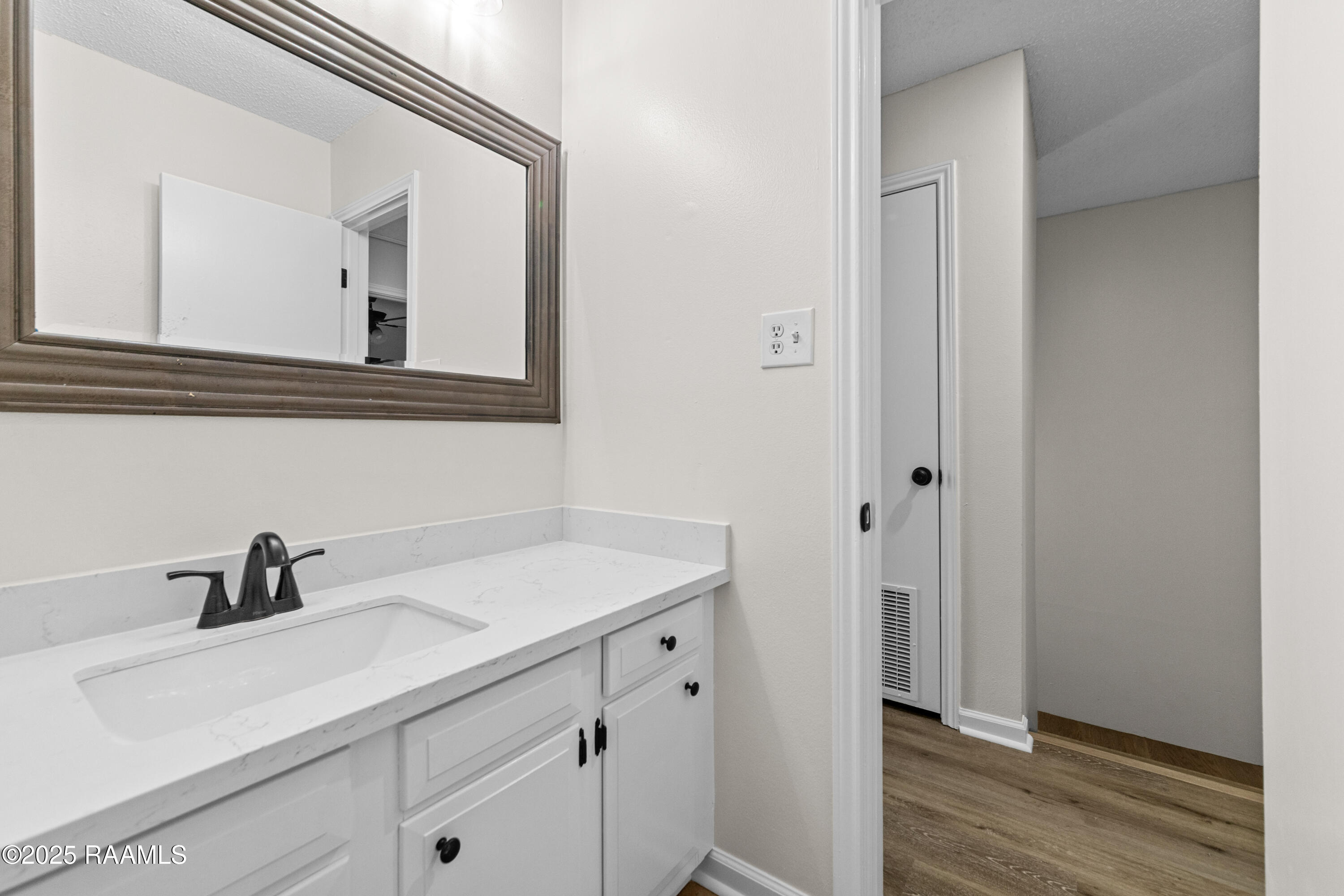 313 Sidney Martin Road Lafayette, LA 70507 - Photo 16 of 22 313 Sidney Martin-56