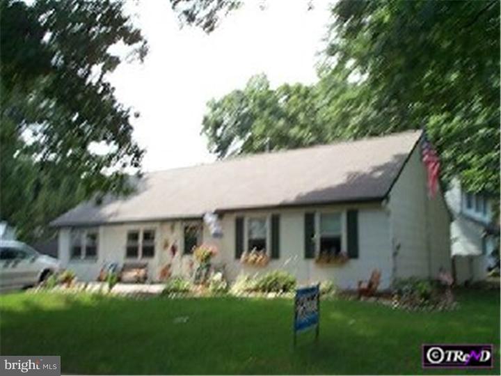38 Henry Street Riverside, NJ 08075 - Photo 1 of 14