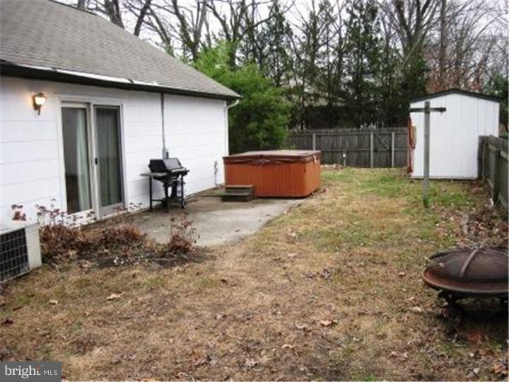 38 Henry Street Riverside, NJ 08075 - Photo 12 of 14 View in Back