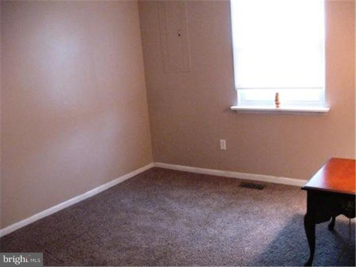 38 Henry Street Riverside, NJ 08075 - Photo 10 of 14 Bedroom 2