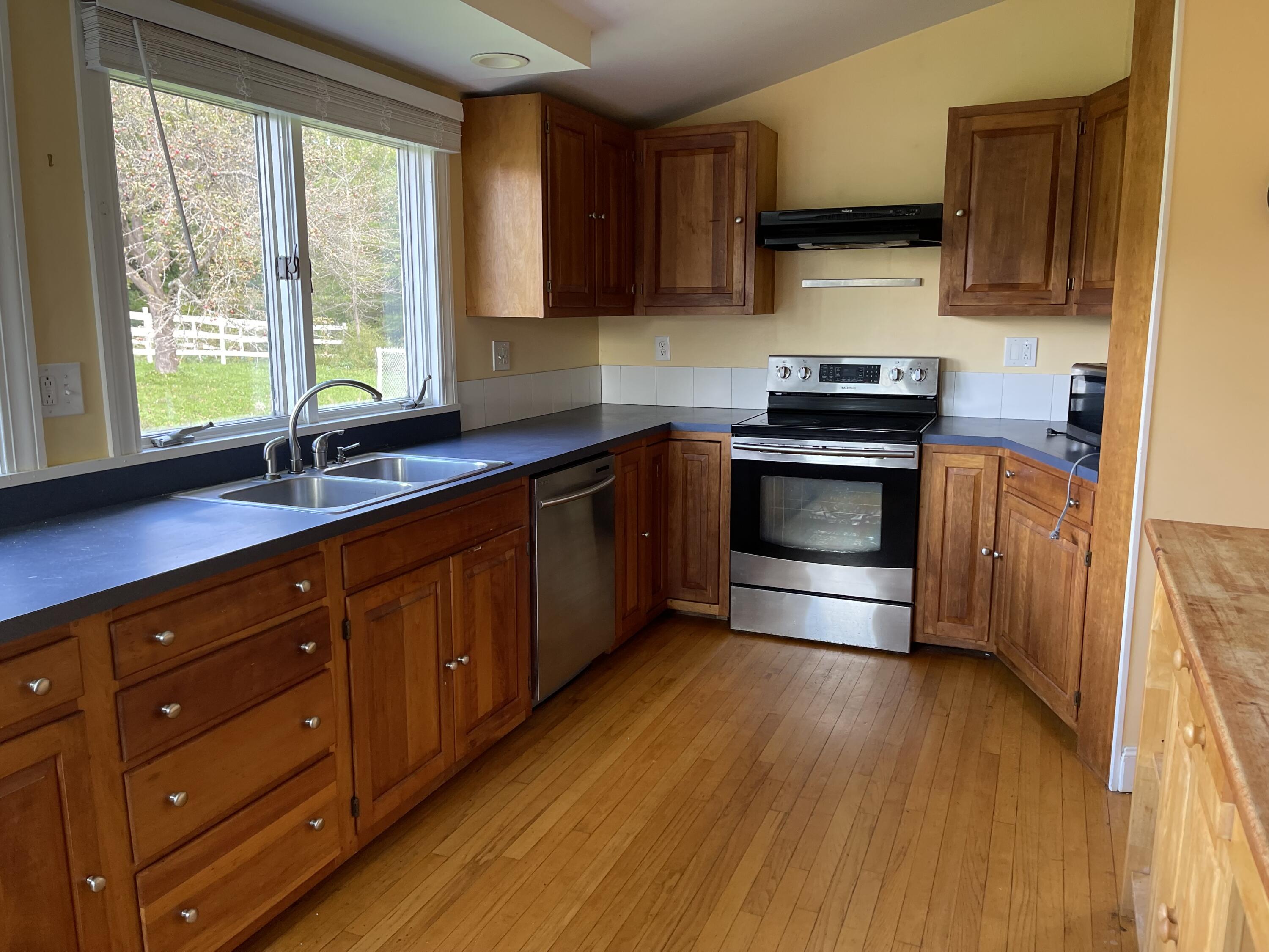 83 New Road Arundel, ME 04046 - Photo 3 of 23 83 New Road