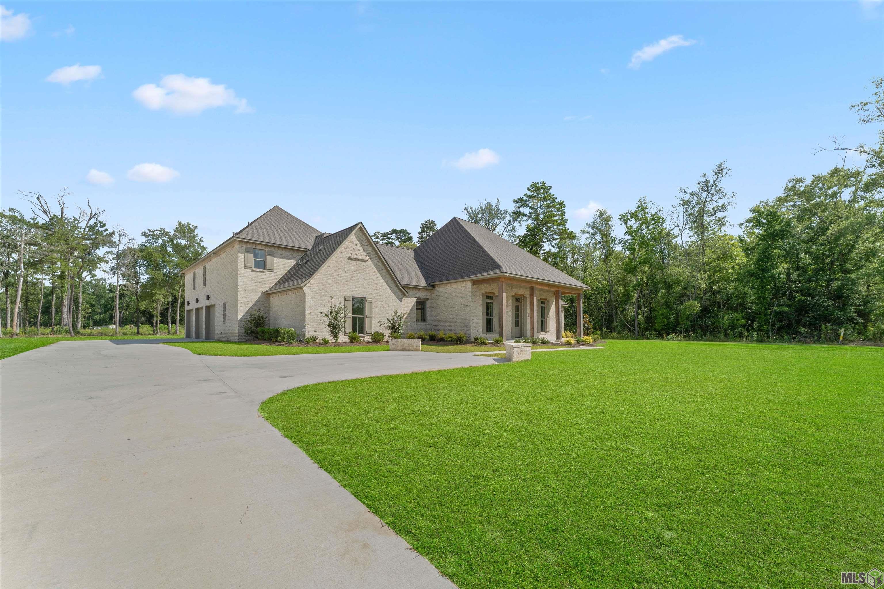 9189 Hillon Hood Road Denham Springs, LA 70726 - Photo 3 of 41 1.41 ACRES & TONs Of EXTRA CONCRETE for PARKING