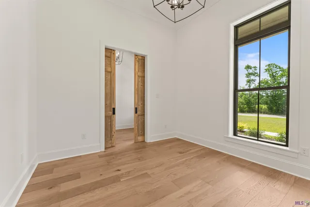 $999,999 | 9189 Hillon Hood Road, Denham Springs, LA 70726