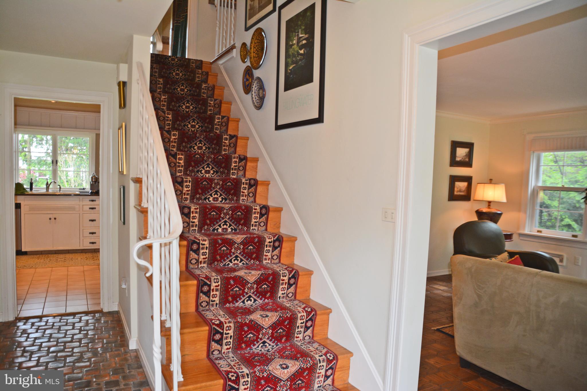 1505 Hillcrest Road Lancaster, PA 17603 - Photo 11 of 64 Looking right to Living Room