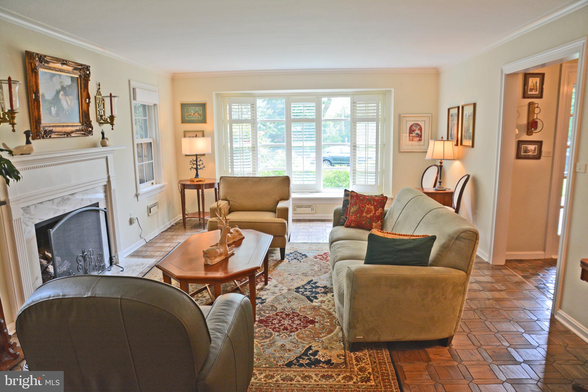 1505 Hillcrest Road Lancaster, PA 17603 - Photo 26 of 64 Living Room from Dining Room
