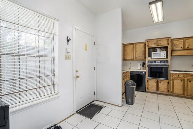 $180,000 | 10763 Sandpiper Drive, Houston, TX 77096