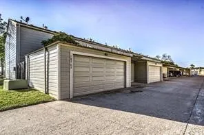 $180,000 | 10763 Sandpiper Drive, Houston, TX 77096