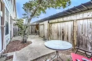 $180,000 | 10763 Sandpiper Drive, Houston, TX 77096