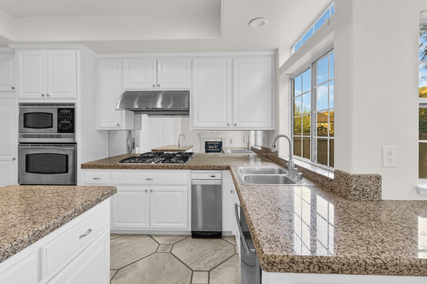 14475 Mountain Quail Road Salinas, CA 93908 - Photo 12 of 43 Gallery Image 12