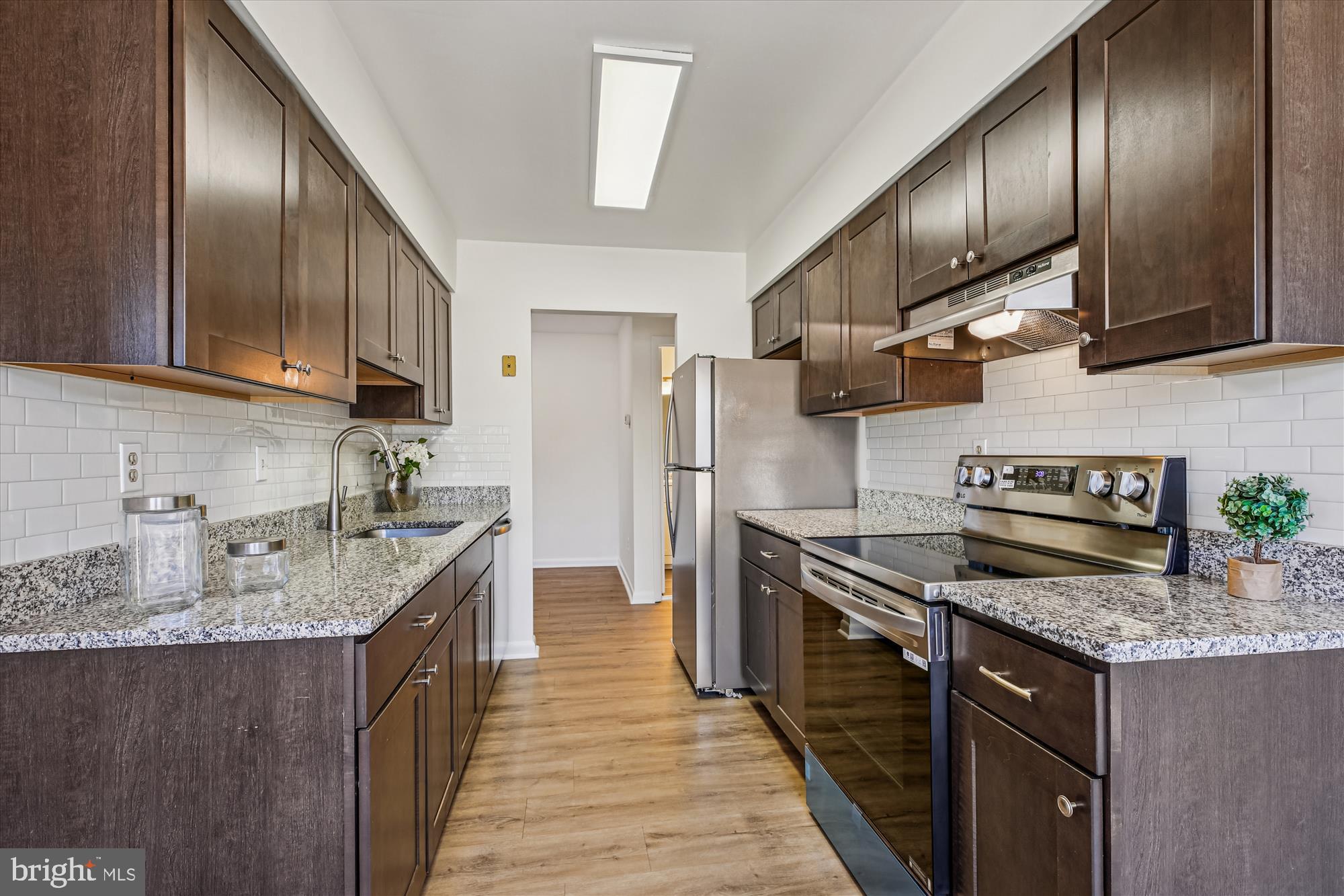 18206 Rolling Meadow Way, Unit 182 Olney, MD 20832 - Photo 21 of 44 Kitchen