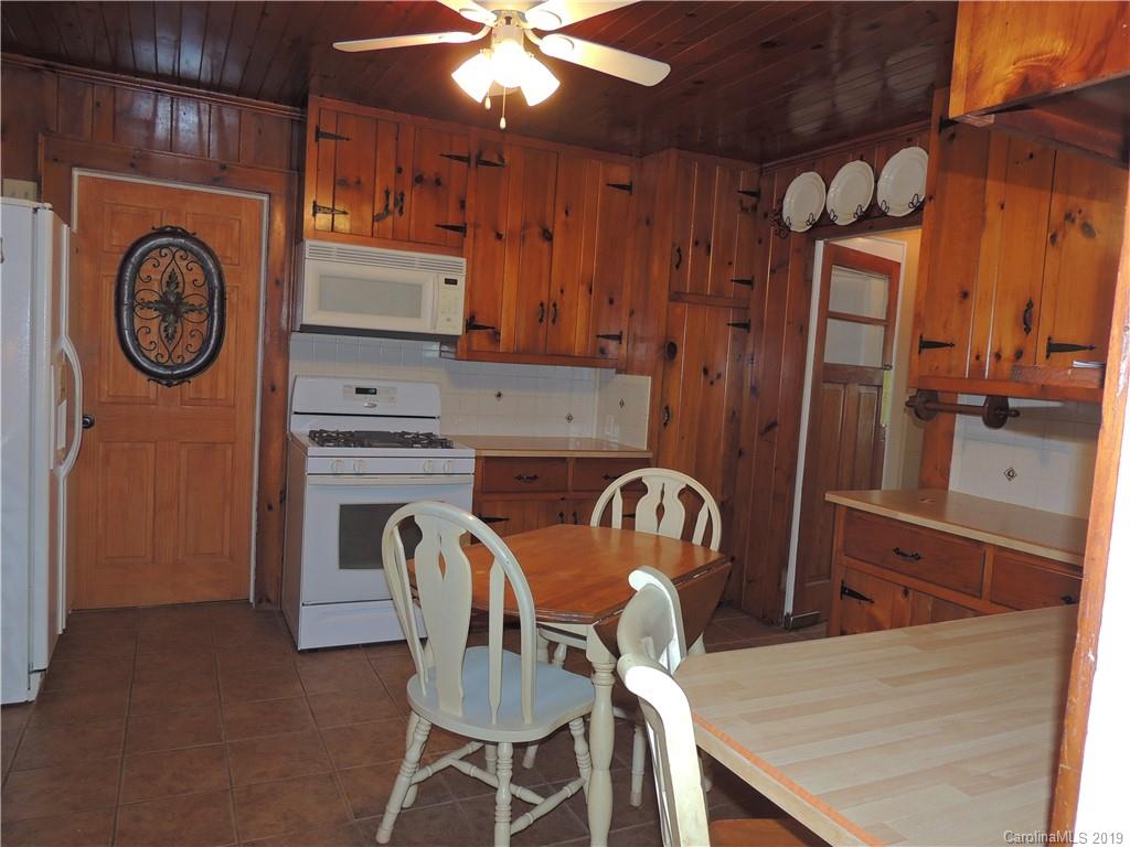 141 Maple Street Rutherfordton, NC 28139 - Photo 13 of 31 Gallery Image 13