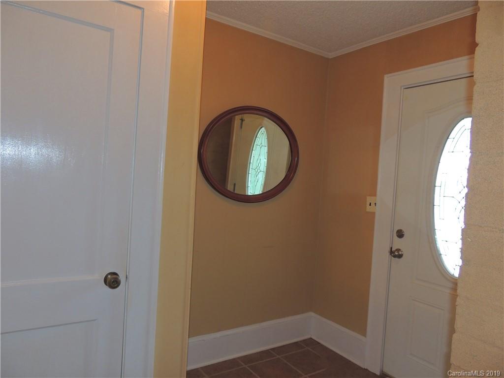 141 Maple Street Rutherfordton, NC 28139 - Photo 4 of 31 Gallery Image 4