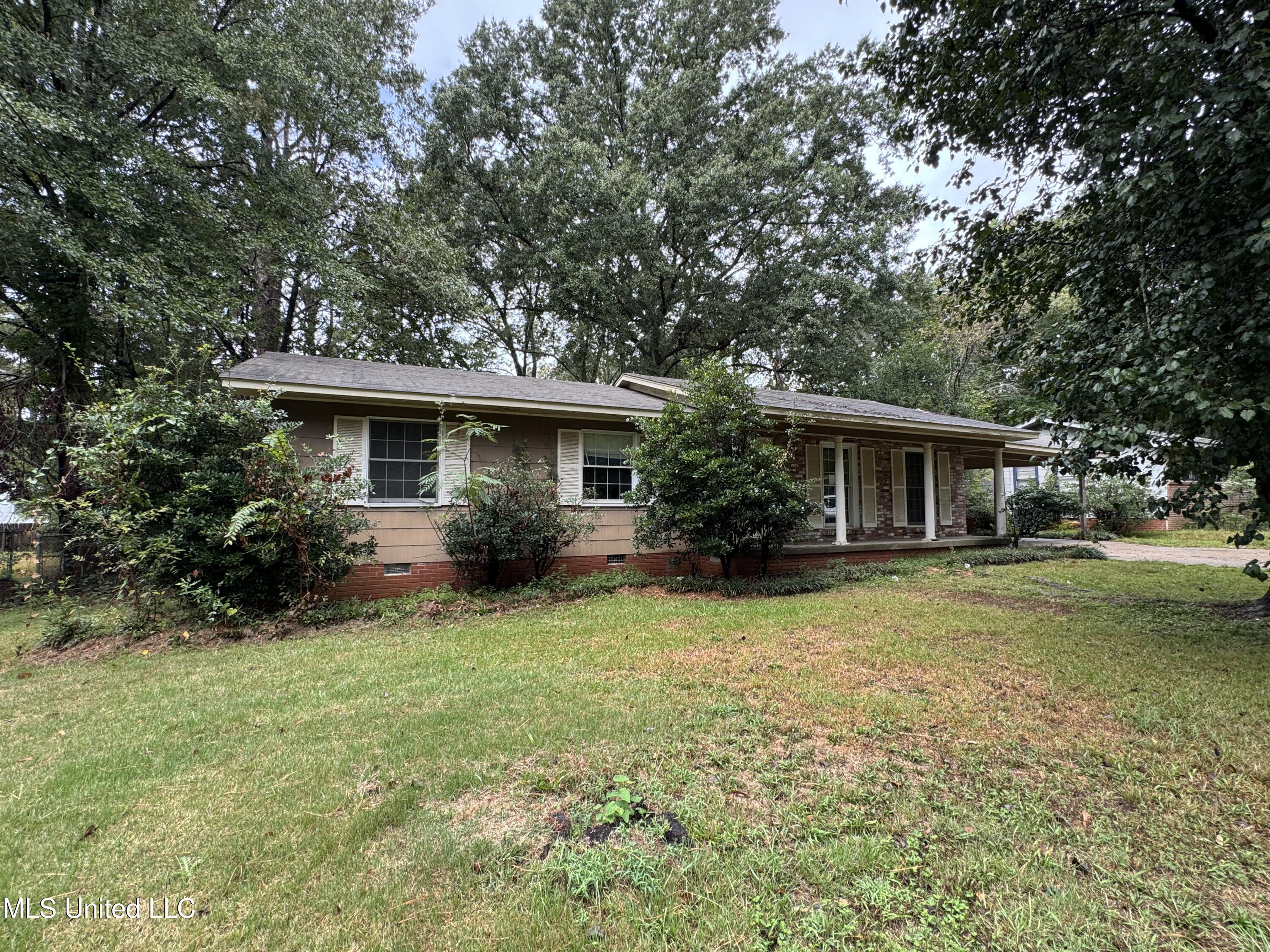 3143 Revere Street Jackson, MS 39212 - Photo 3 of 12 IMG_6181