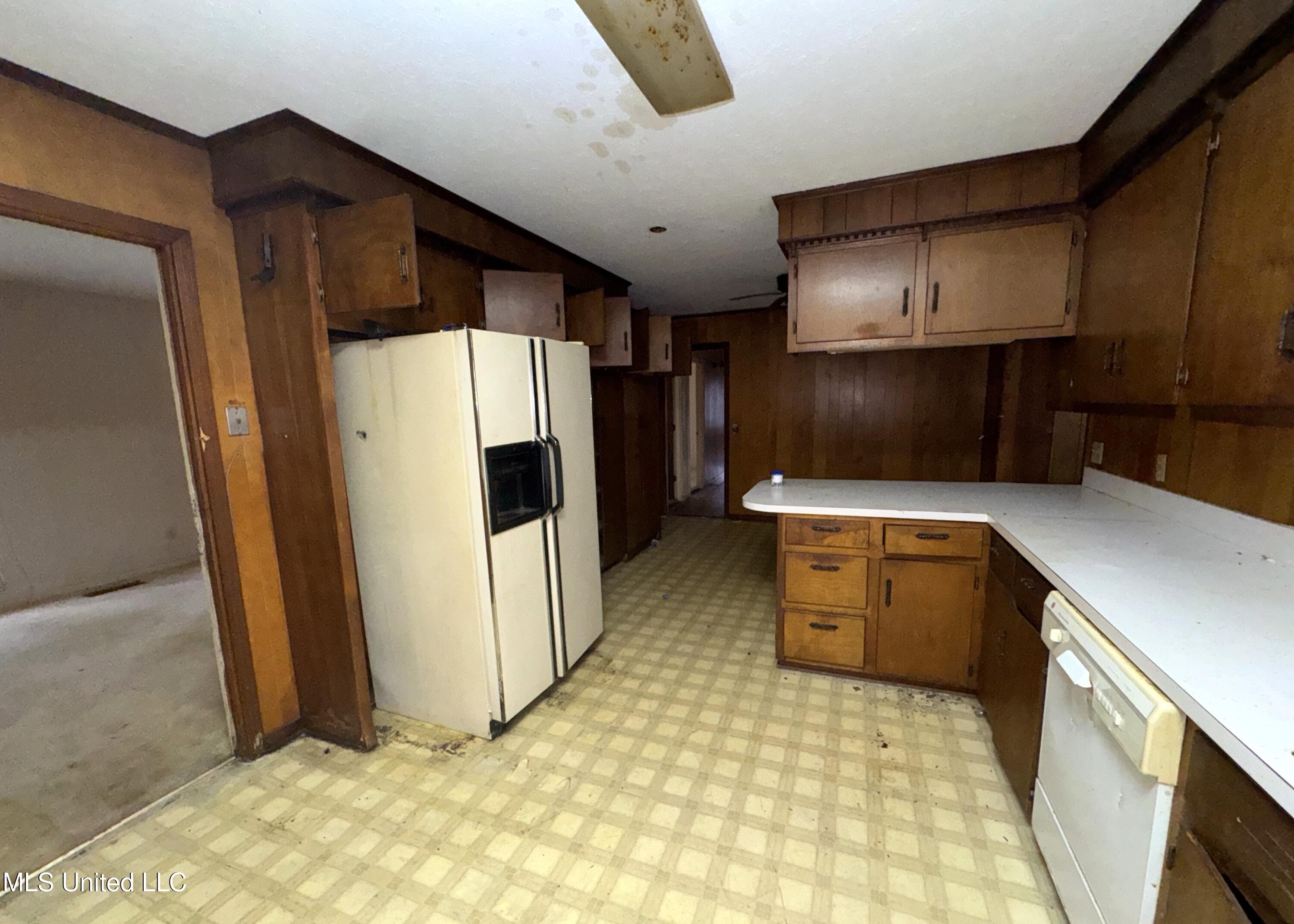 3143 Revere Street Jackson, MS 39212 - Photo 4 of 12 IMG_6172