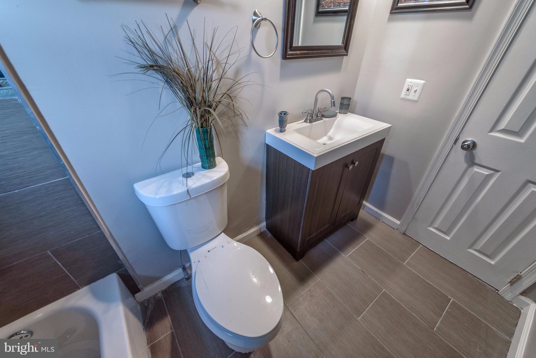 451 Old Home Road Baltimore, MD 21206 - Photo 14 of 28 Bath