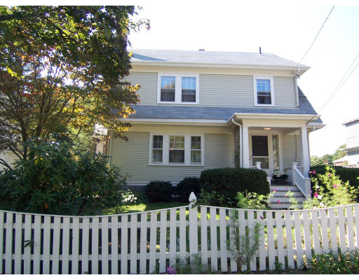 62 Edgemere Road Quincy, MA 02169 - Photo 3 of 15 Gallery Image 3