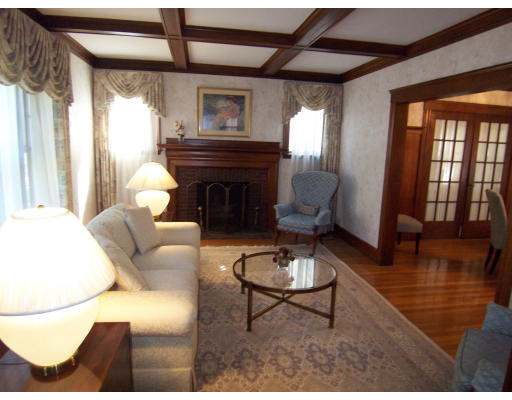 62 Edgemere Road Quincy, MA 02169 - Photo 5 of 15 Gallery Image 5