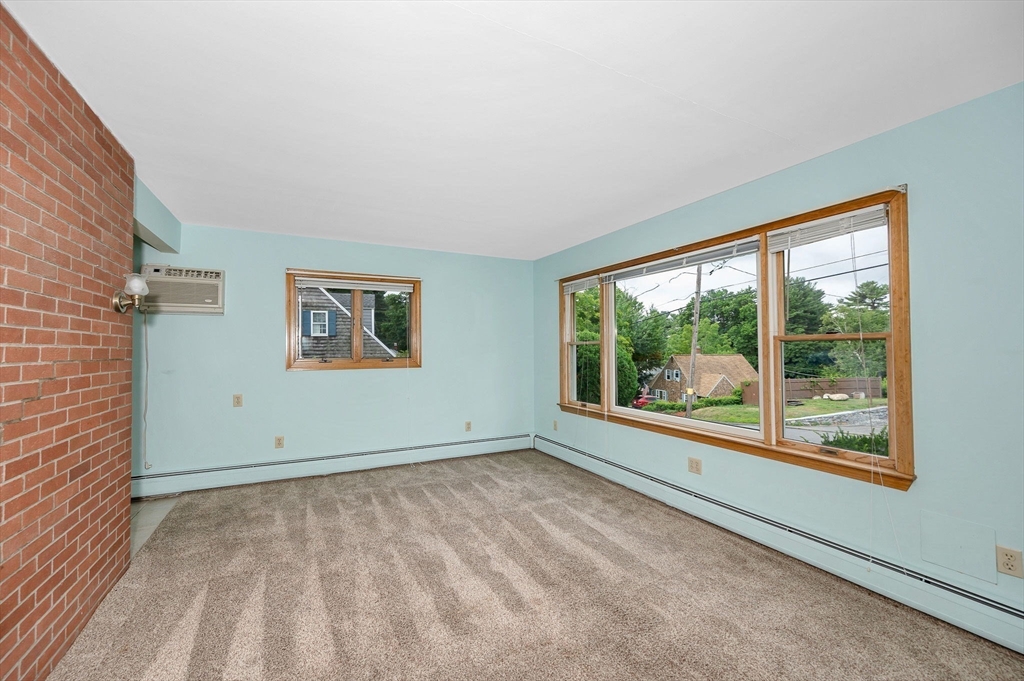 25 Davis Road Methuen, MA 01844 - Photo 9 of 30 Gallery Image 9