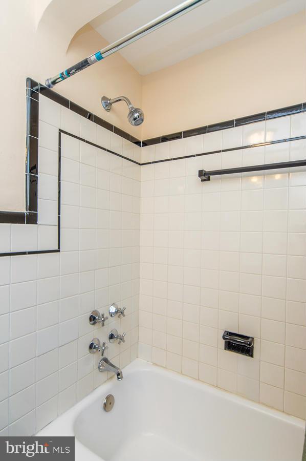 3930 Yolando Road Baltimore, MD 21218 - Photo 14 of 30 Bath