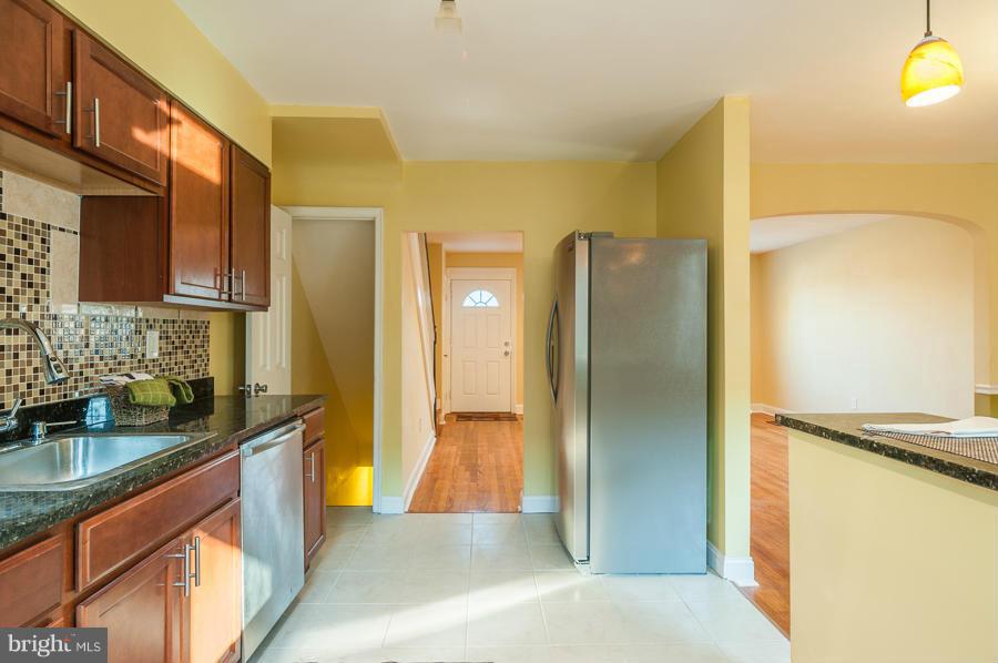 3930 Yolando Road Baltimore, MD 21218 - Photo 10 of 30 Kitchen