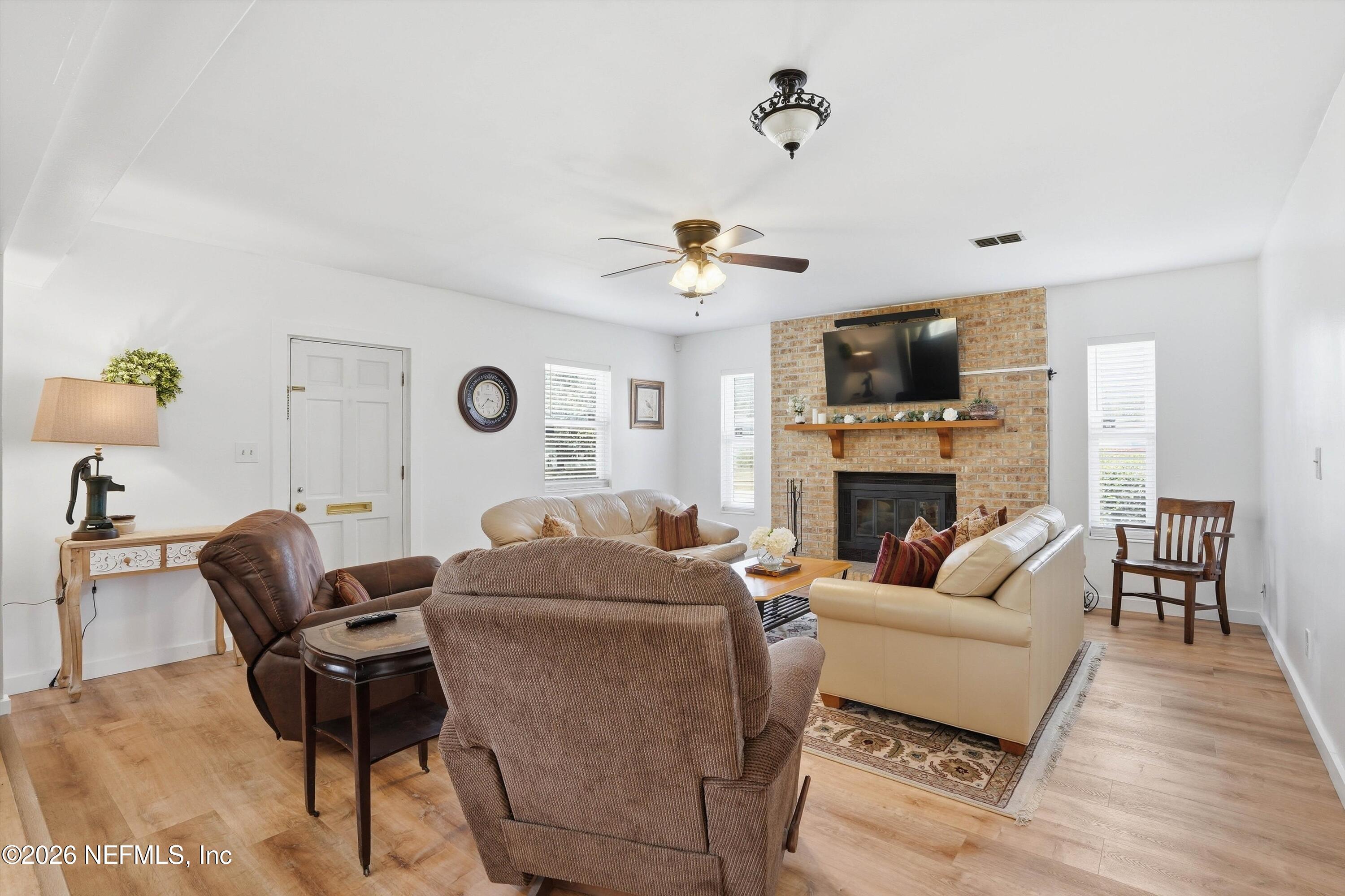 6204 Diane Road Jacksonville, FL 32277 - Photo 11 of 36 Family Room
