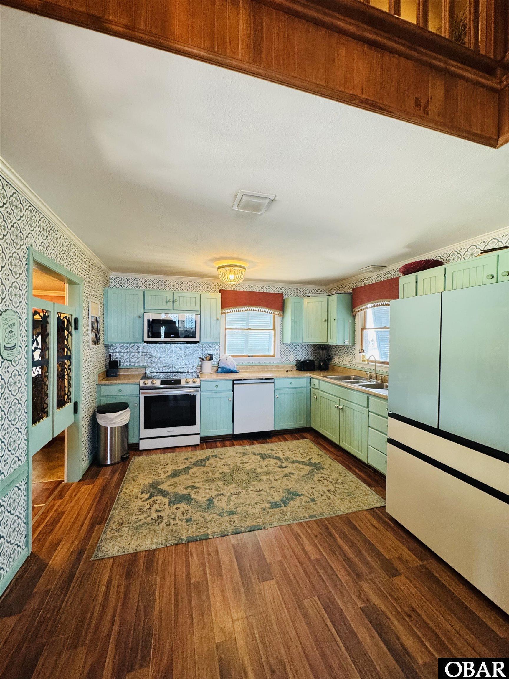 23289 Beacon Road East Rodanthe, NC 27968 - Photo 13 of 61 Kitchen w/ character